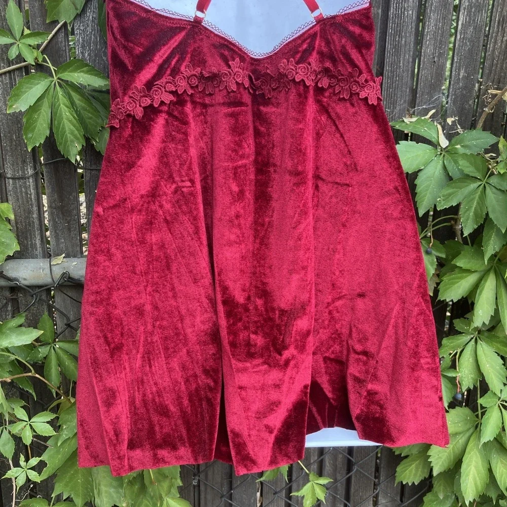 Velvet Red‎ Babydoll Lace Embroidered Top Vampcore Whimsigoth Dark Fairy M/L